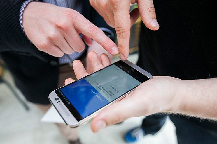 מנכ"ל HTC החדש: הפסקנו לפתח סמארטפונים